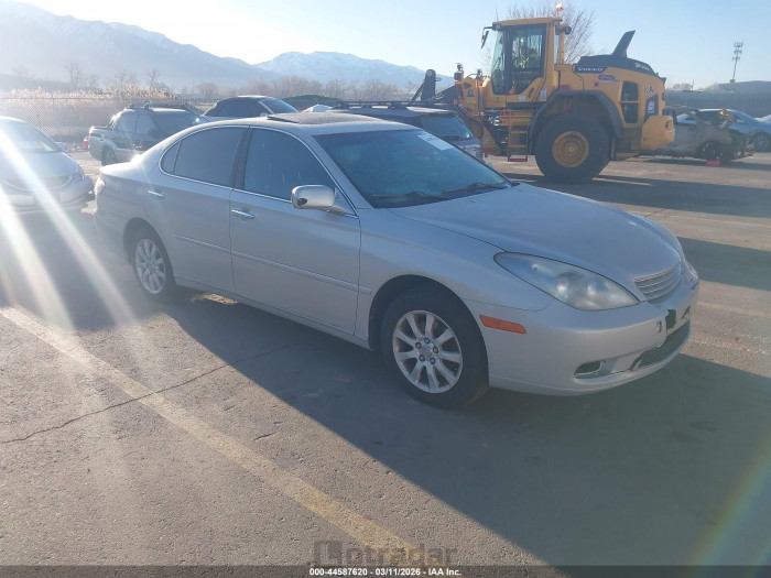 Lexus ES 2003 VIN JTHBF30G030105081