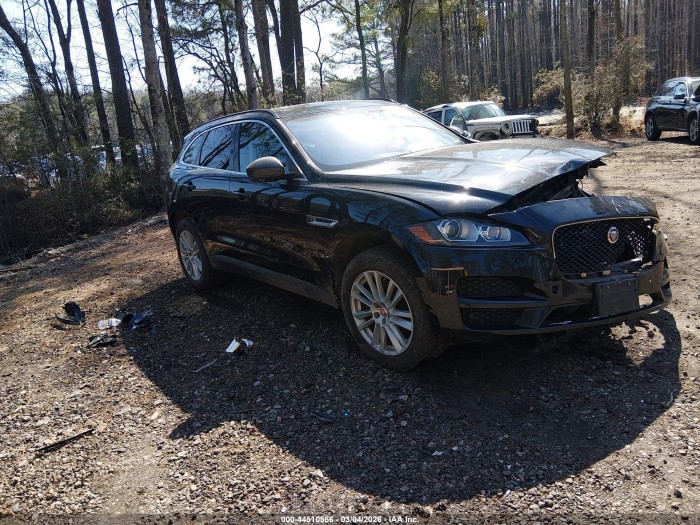Jaguar F-pace 2017 VIN SADCK2BVXHA888438