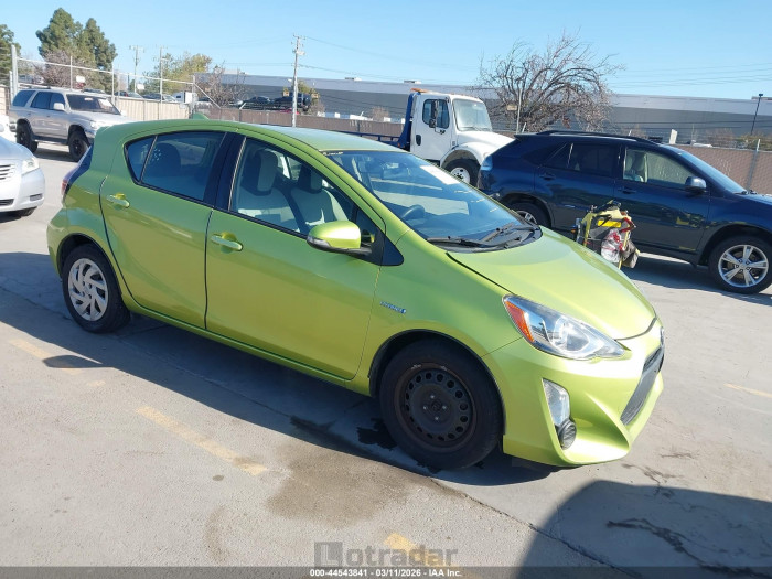 Toyota Prius c 2015 VIN JTDKDTB37F1099361