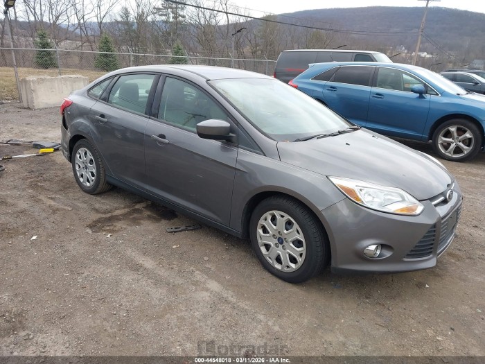 Ford Focus 2012 VIN 1FAHP3F20CL461023