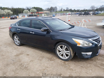 Nissan Altima 2013 1N4BL3AP9DC239926