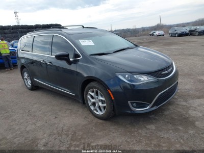 Chrysler Pacifica 2017 2C4RC1BG1HR538075
