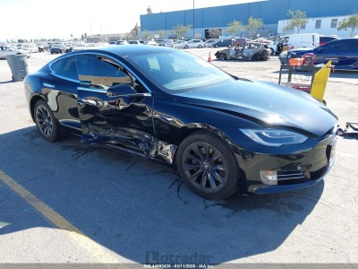 Tesla Model s 2017 5YJSA1E11HF233864