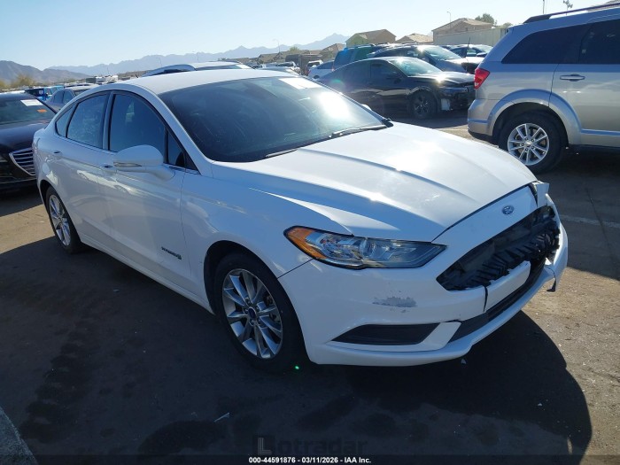 Ford Fusion 2017 VIN 3FA6P0LUXHR302031