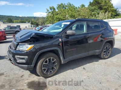Jeep Compass 2019 3C4NJDDB6KT688310