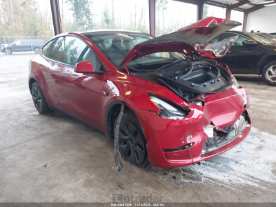 Tesla Model y 2025 7SAYGDEE6SF237450