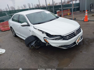 Volkswagen Passat 2017 1VWDT7A37HC043834