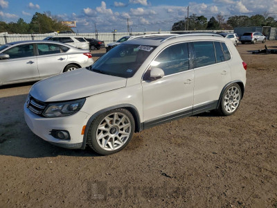 Volkswagen Tiguan 2012 WVGAV7AX9CW090465