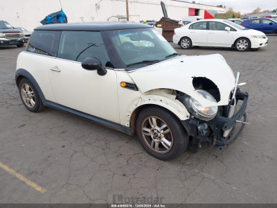 Mini Cooper 2012 WMWSU3C55CT257855