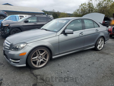 Mercedes-benz  2013 WDDGF8AB5DG135361
