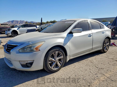 Nissan Altima 2015 1N4AL3AP4FC435254