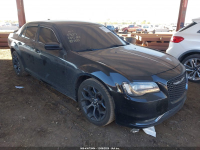 Chrysler 300 2019 2C3CCABG7KH533700