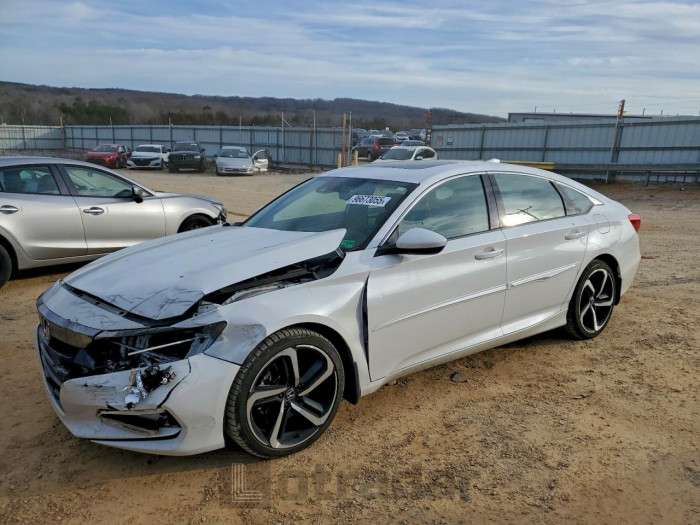 Honda Accord 2018 VIN 1HGCV2F32JA053114