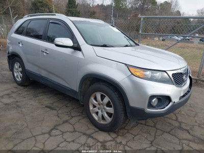 Kia Sorento 2013 5XYKT3A6XDG343600
