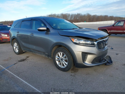 Kia Sorento 2019 5XYPGDA56KG498665