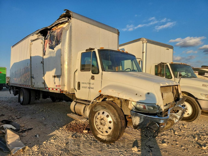 International 4000 series 2018 VIN 1HTMMMML5JH567540