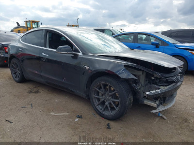 Tesla Model 3 2020 5YJ3E1EA8LF704412