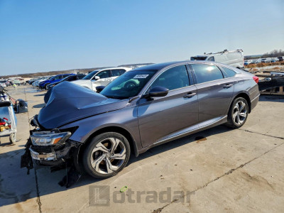 Honda Accord 2018 1HGCV1F50JA135869
