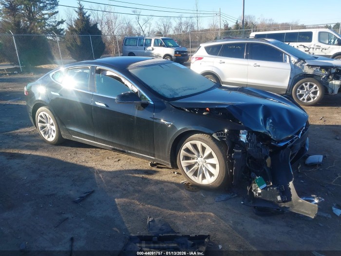 Tesla Model s 2017 VIN 5YJSA1E21HF197344