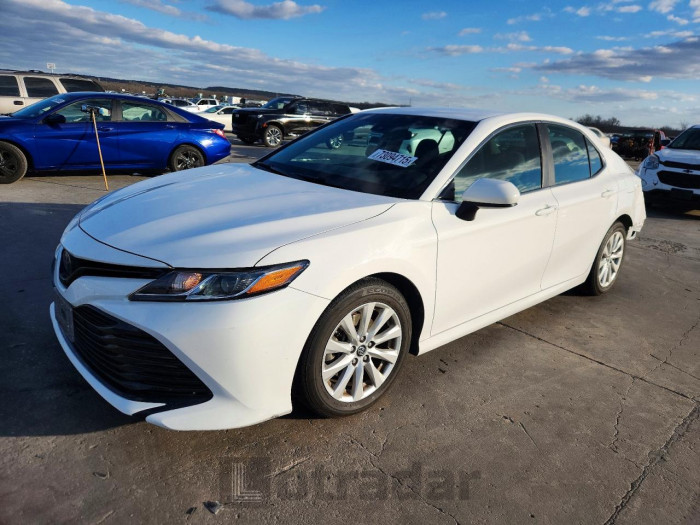 Toyota Camry 2018 VIN 4T1B11HK2JU084815