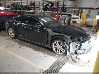 Tesla Model s 2015 5YJSA1E23FF109732