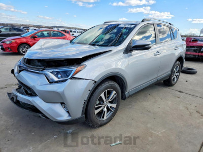 Toyota Rav4 2018 2T3RFREV5JW840366
