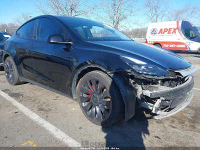 Tesla Model y 2022 7SAYGDEF0NF336150