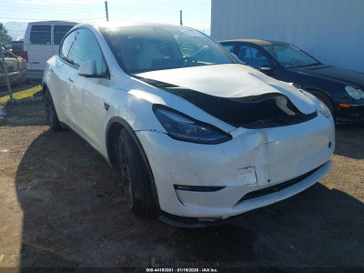 Tesla Model y 2022 7SAYGDEF3NF342380