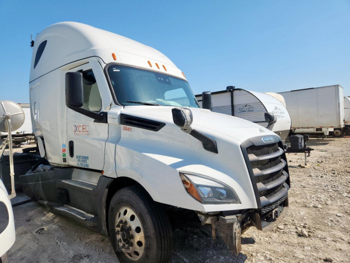 Freightliner All other 2023 VIN 3AKJHHDR8PSNL2462