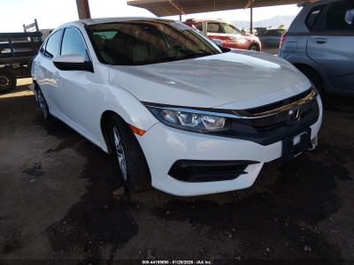 Honda Civic 2018 2HGFC2F51JH518228