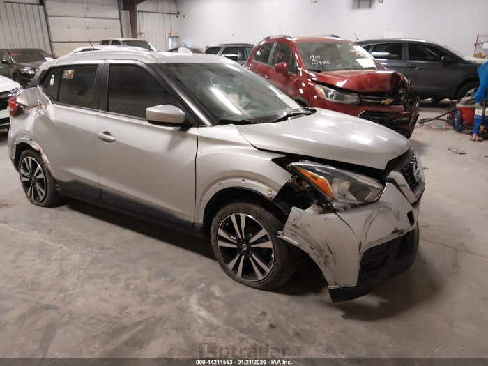 Nissan Kicks 2019 VIN 3N1CP5CUXKL544714