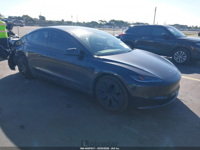 Tesla Model 3 2024 VIN 5YJ3E1EA4RF844689