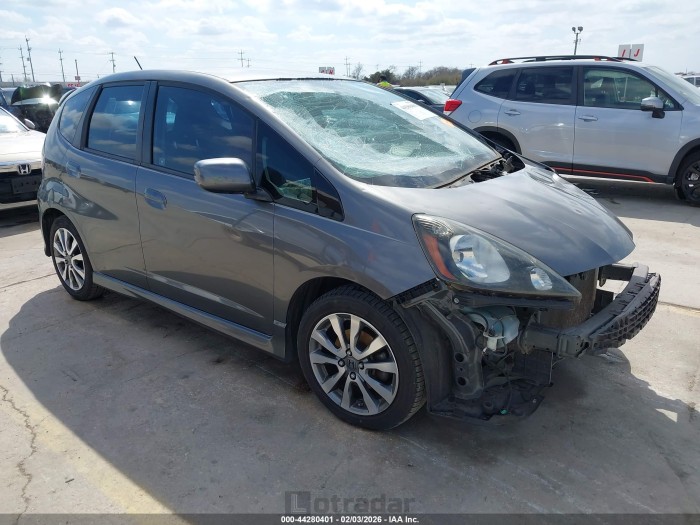 Honda Fit 2013 VIN JHMGE8H5XDC058960