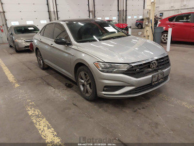 Volkswagen Jetta 2019 3VWCB7BU5KM271102