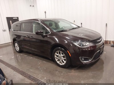 Chrysler Pacifica 2017 2C4RC1BG2HR837218