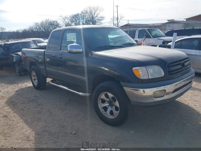 Toyota Tundra 2000 VIN 5TBRT3419YS004598
