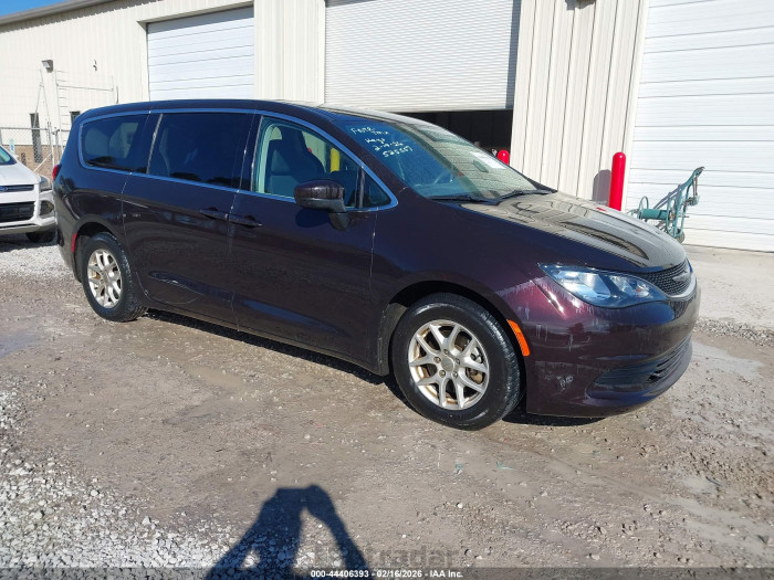 Chrysler Pacifica 2017 VIN 2C4RC1DG2HR525557