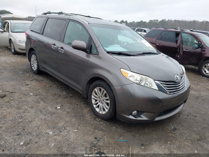 Toyota Sienna 2013 VIN 5TDYK3DC4DS400021