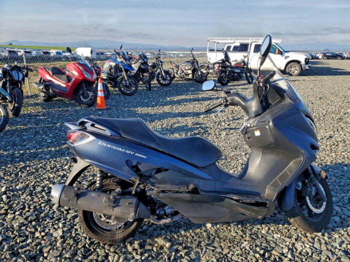 Suzuki Uh200 2022 VIN MLCCH41A9N1600086