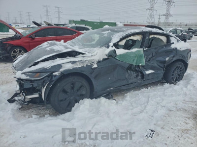 Tesla Model 3 2025 5YJ3E1EA7SF043647