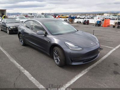 Tesla Model 3 2021 5YJ3E1EA9MF021121