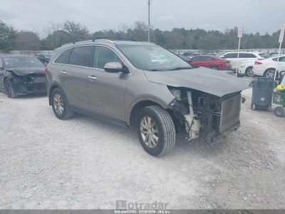 Kia Sorento 2016 5XYPG4A34GG069045