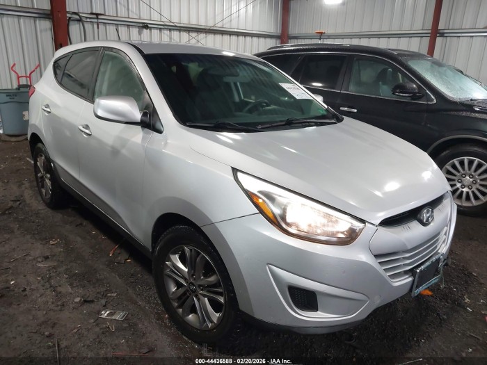Hyundai Tucson 2015 VIN KM8JT3AF7FU025975