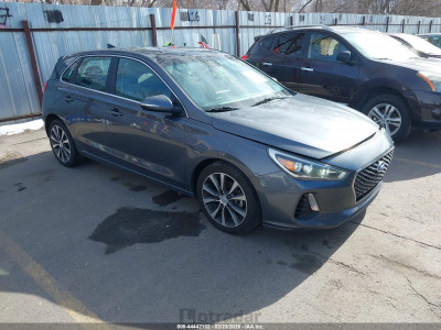 Hyundai Elantra 2018 KMHH35LE5JU040689
