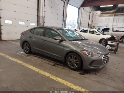 Hyundai Elantra 2018 5NPD84LF9JH342360