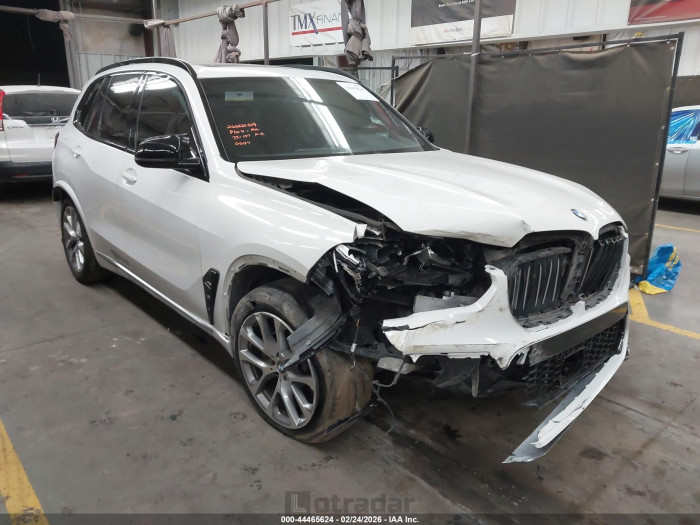 BMW X5 2020 VIN 5UXCR4C03LLE30647