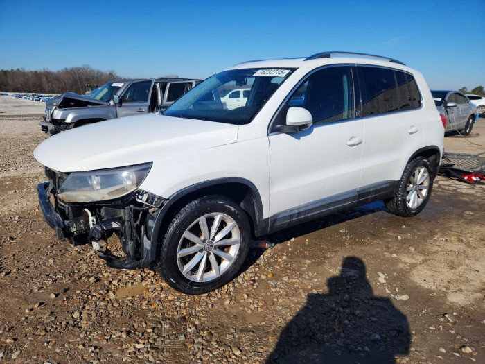 Volkswagen Tiguan 2017 VIN WVGRV7AX2HK017147