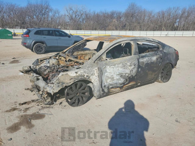 Buick Lacrosse 2015 1G4GB5G31FF326915