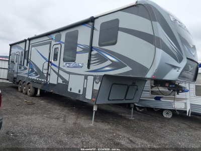   2017 VIN 4YDF4203XHF810990