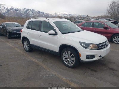 Volkswagen Tiguan 2012 WVGBV7AX4CW518169